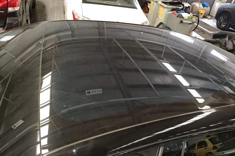 Used Avatr 06 2025 Pro Range-Extended Edition Roof