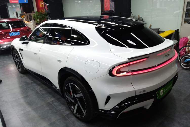 Used Xiaomi Auto YU7 2025 Ultra-Long Range High-Performance All-Wheel-Drive Max Edition
