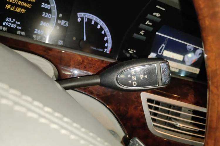 Used Mercedes-Benz S-Class 2010 S 400 L HYBRID
