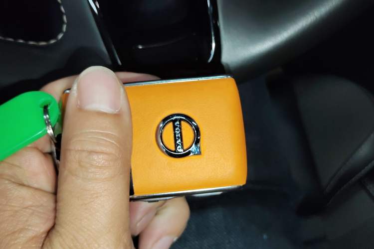 Used Volvo XC60 New Energy 2021 T8 E-Drive Hybrid Smart & Dynamic Edition