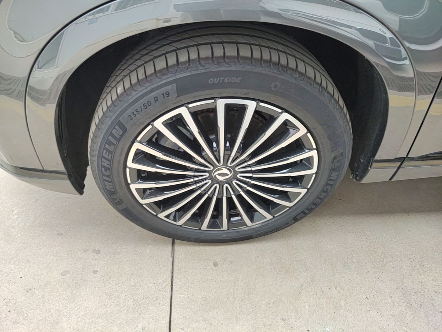 Dongfeng Aeolus L8 2025 Model 185KM Dream Edition — снимка 10