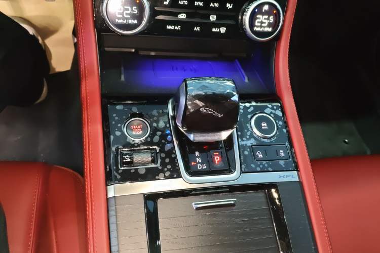 Used Jaguar XFL 2023 XFL 2.0T P250 Two-Wheel-Drive Elite Sport Edition