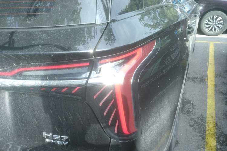 Used Hongqi HS7 PHEV 2024 2.0T PHEV Four-Wheel Drive Flagship Edition 6 Seats