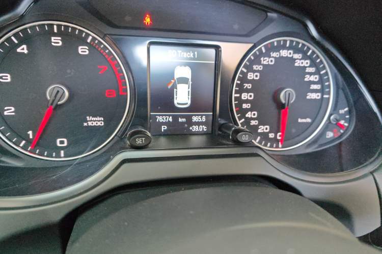 Used Audi Q5 2018 Collector's Edition 40 TFSI Technology Model
