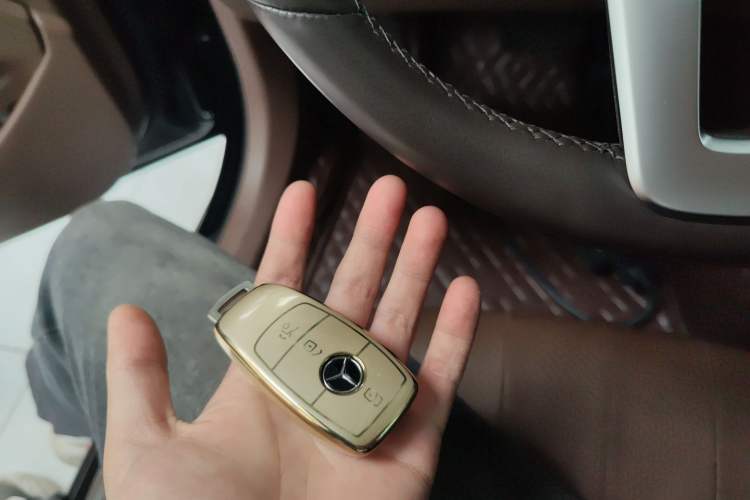 Used Mercedes-Benz E-Class 2020 E 300 L Stylish Model Vehicle Key