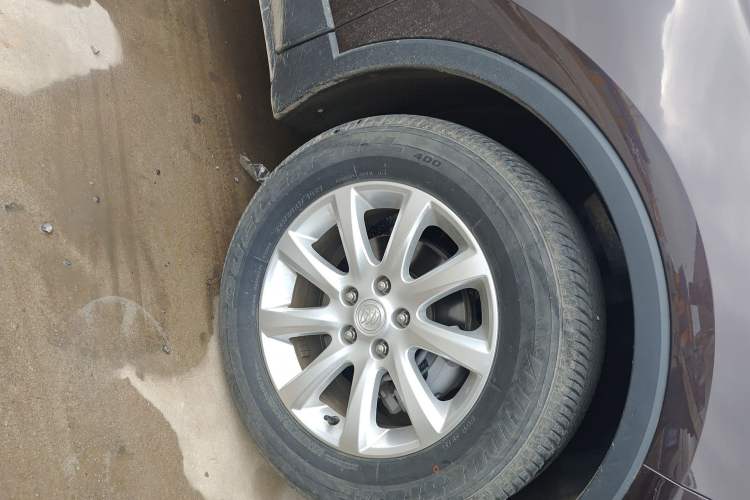 Used Buick Envision 2021 532T Two-Wheel-Drive Elite Version Right Front Wheel Hub