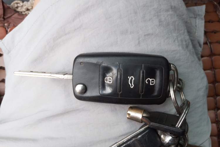 Used Volkswagen Jetta 2017 1.5L Manual Comfort Model Vehicle Key