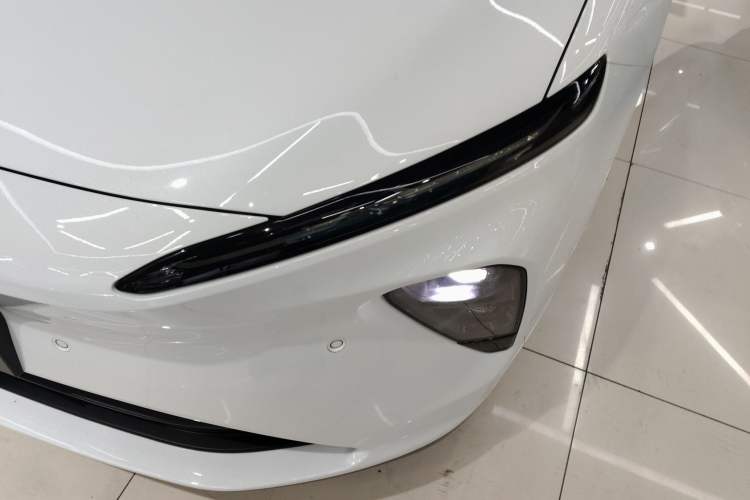 Used Nio ET7 2024 75 kWh Executive Signature Edition Left Front Headlight