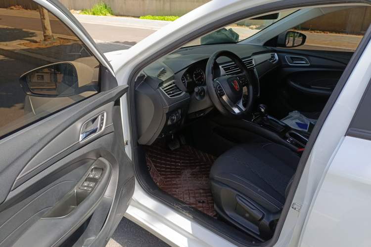 Used Roewe i5 2020 1.5L Automatic 4G Connected Linghao Edition