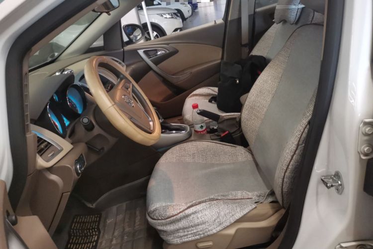 Used Buick GT 2013 GT 1.6L Automatic Fashion Edition Left Front Seat