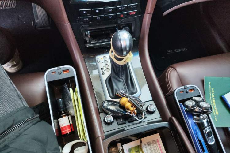 Used Infiniti QX50 2015 2.5L Enjoyment Edition Gear Lever