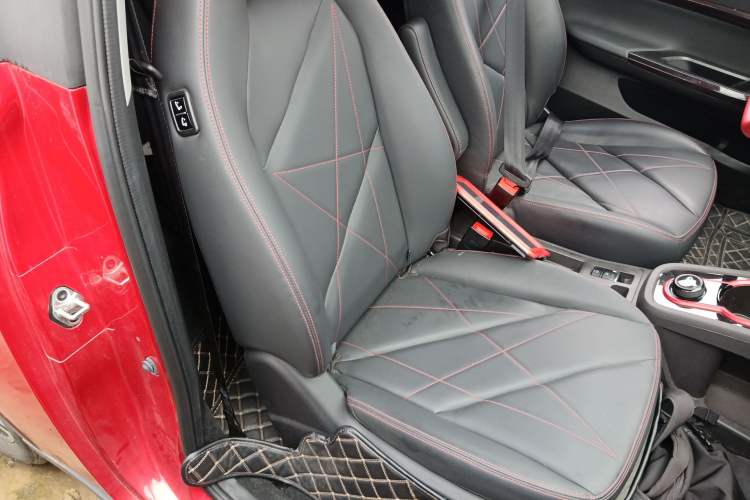 Used Chery Little Ant 2022 Sweet Pink Edition Half-Sugar Version Lithium Iron Phosphate 30 kW 301 km