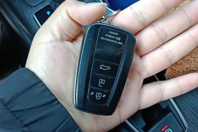 Used Toyota Camry 2021 2.0G Luxury Edition