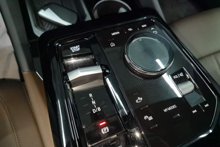 Used BMW i5 2024 eDrive 35L Luxury Package