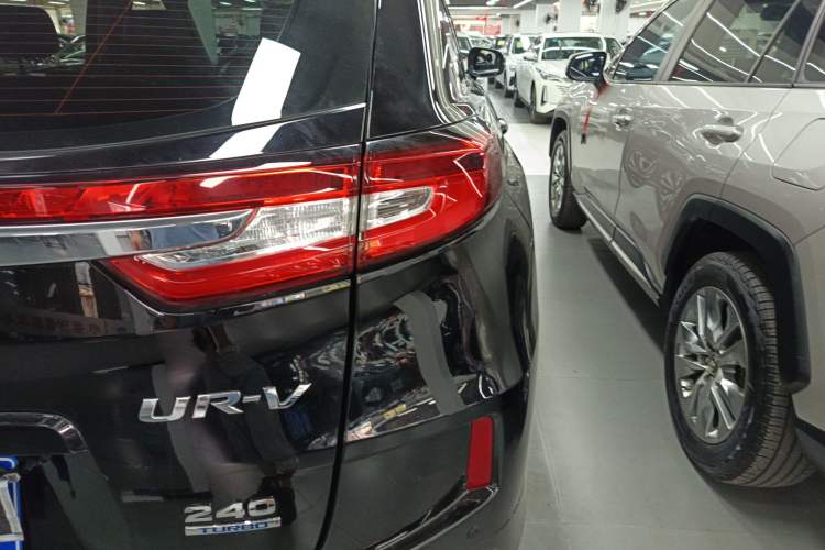 Used Honda UR-V 2017 240TURBO Two-Wheel Drive Classic Edition China VI