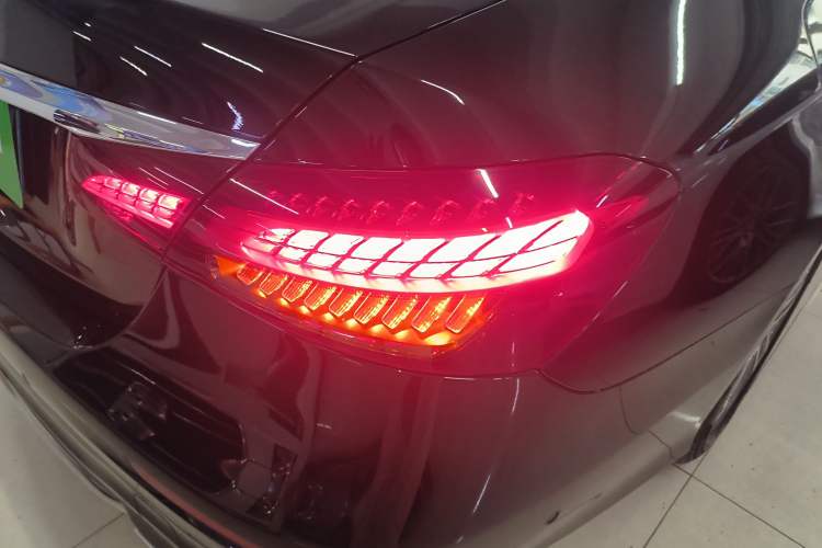 Used Mercedes-Benz E-Class 2022 Second Facelift E 260 L Sport Edition