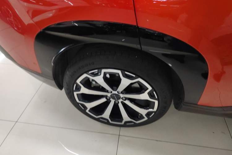 Used AION V 2024 Aion Tyrannosaurus 650 LiDAR Edition
