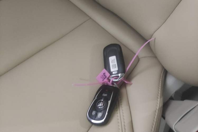 Used Buick GL8 2023 ES Lu Zun Comfort Model