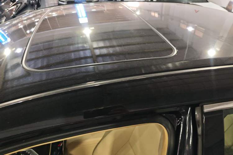 Used Toyota Camry 2015 2.0G Premier Edition Roof