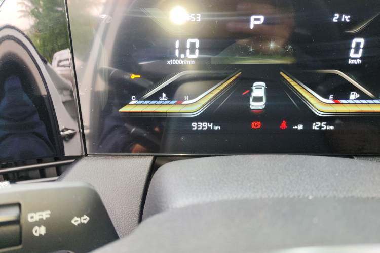 Used Bestune B70 2025 Dragon Edition 1.5T Quality Enjoyment Model Odometer Close Up