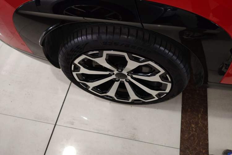 Used AION V 2024 Aion Tyrannosaurus 650 LiDAR Edition