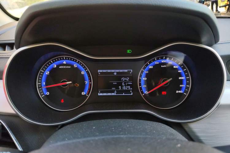 Used Geely Auto Vision 2019 Upgraded Model 1.5L Manual Luxury Version China VI Standard Instrument Cluster