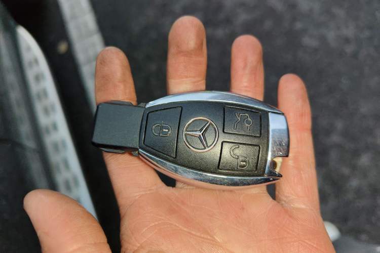 Used Mercedes-Benz M-Class 2012 ML 300