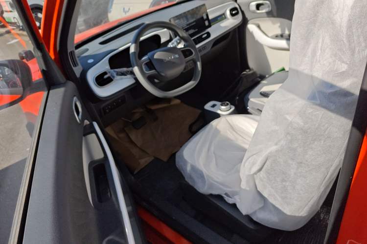 Used Geely Galaxy Panda 2025 210km Panda Rider Interior 3