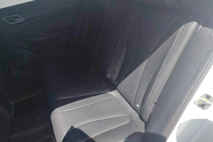 Used Roewe i5 2020 1.5L Automatic 4G Connect Luxury Flagship Edition