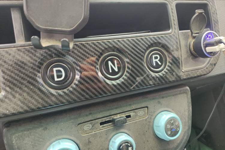 Used Farizon Xingxiang V 2022 Star Enjoy V6E Long Wheelbase Ningde 38.64 kWh Gear Lever