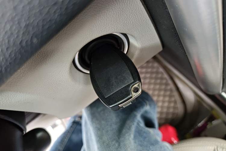 Used Mercedes-Benz B-Class 2009 B 200 Fashion Model Vehicle Key