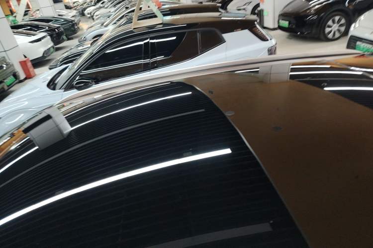 Used Volkswagen ID.4 X 2025 Smart Version Pure & Intelligent Enjoyment Edition Roof