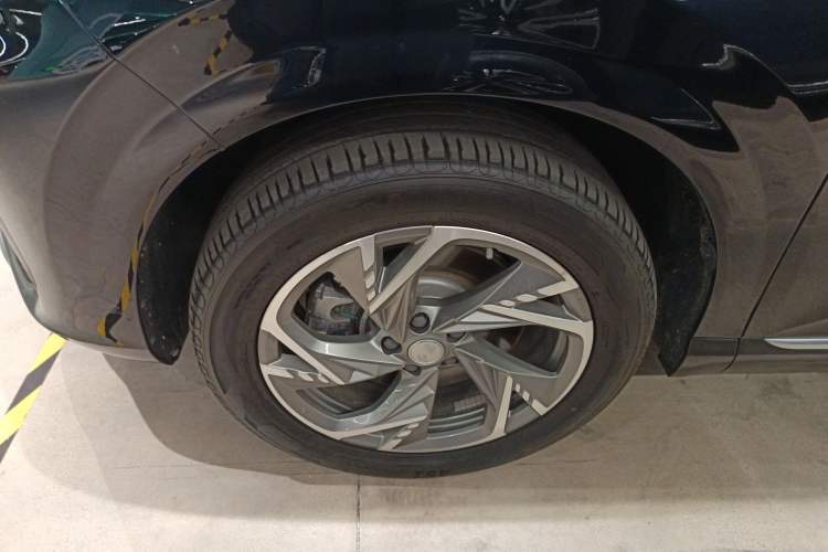 Used Hongqi HS3 PHEV 2024 PHEV 115km Jingwei Edition
