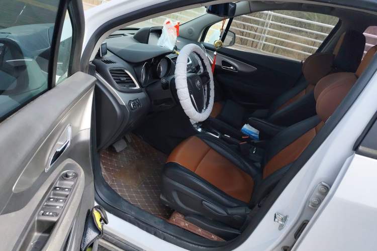 Used Buick Encore 2015 1.4T Automatic Two-Wheel Drive Urban Elite Version