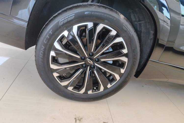 Used Chery Tiggo 9 2023 2.0T Dual-Clutch Two-Wheel Drive Luxury Edition 7 Seats