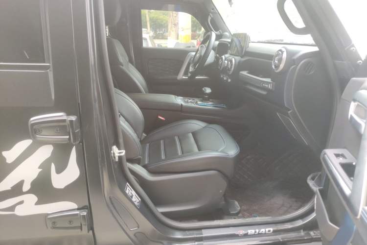 Used BAIC Off-Road BJ40 2023 2.0D Automatic Four-Wheel Drive Blade Hero Edition Adventurer Type Right Front Seat