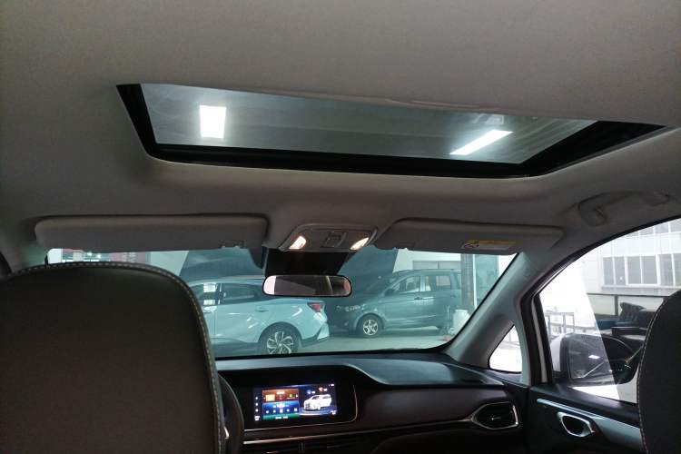 Used GAC Trumpchi M6 2023 PRO 270T DCT Luxury Edition
