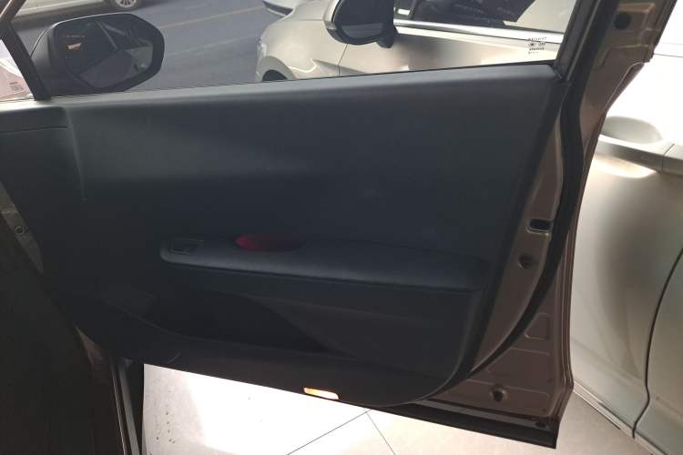 Used Toyota bZ3 2023 616 km Long-Range Premium
