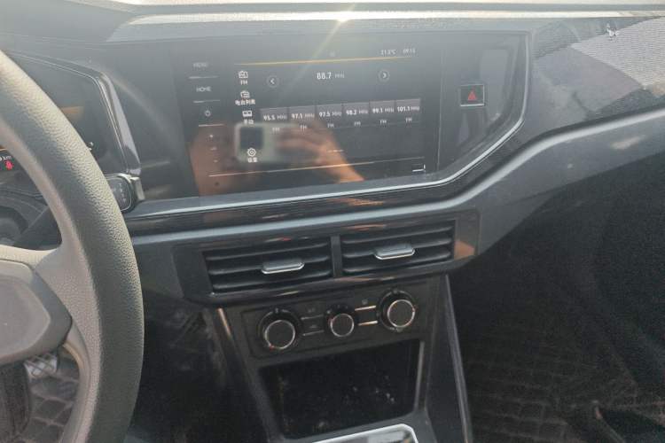 Used Volkswagen Lavida 2023 New Sharp 1.5L Manual New Comfort Edition Audio And AC Panel