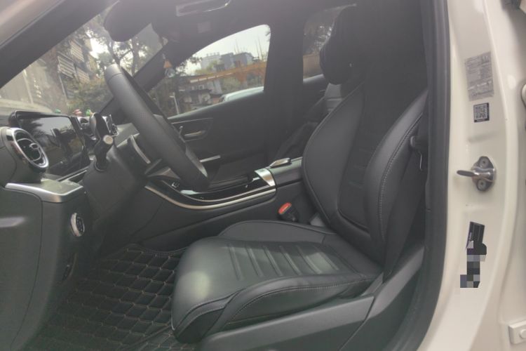 Used Mercedes-Benz C-Class 2023 Second Facelift C 260 L Left Front Seat