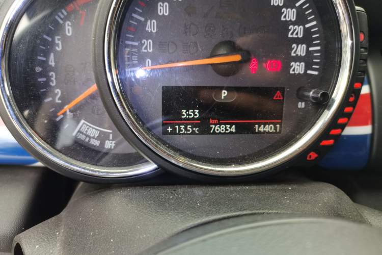 Used MINI 2016 1.2T ONE Pioneer Edition Odometer Close Up