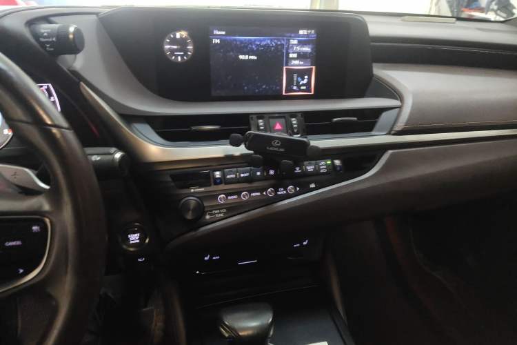 Used Lexus ES 2020 200 Excellence Edition
