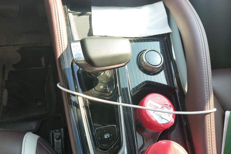 Used Geely Auto Monjaro L 2021 2.0TD High-Power Automatic All-Wheel-Drive Flagship Version Gear Lever