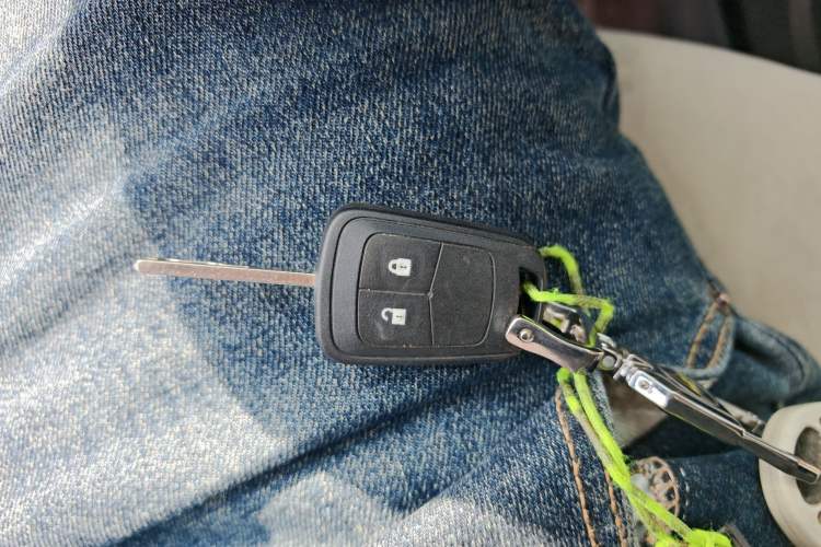 Used Chevrolet Aveo Sonic 2011 Sedan 1.4L Manual Transmission SE