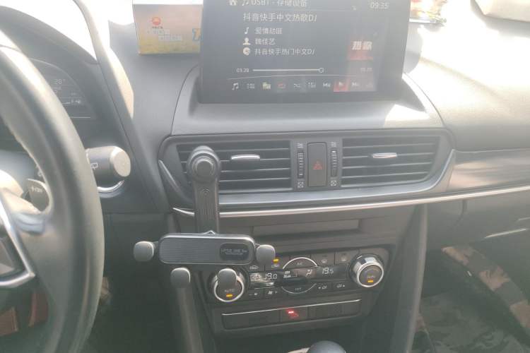 Used Mazda CX-4 2020 2.5L Automatic 2WD Sky-Drive Fun Edition
