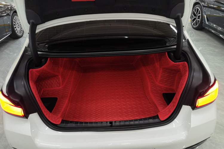 Used BMW 5 Series 2023 530Li Leading Model M Sport Package Trunk