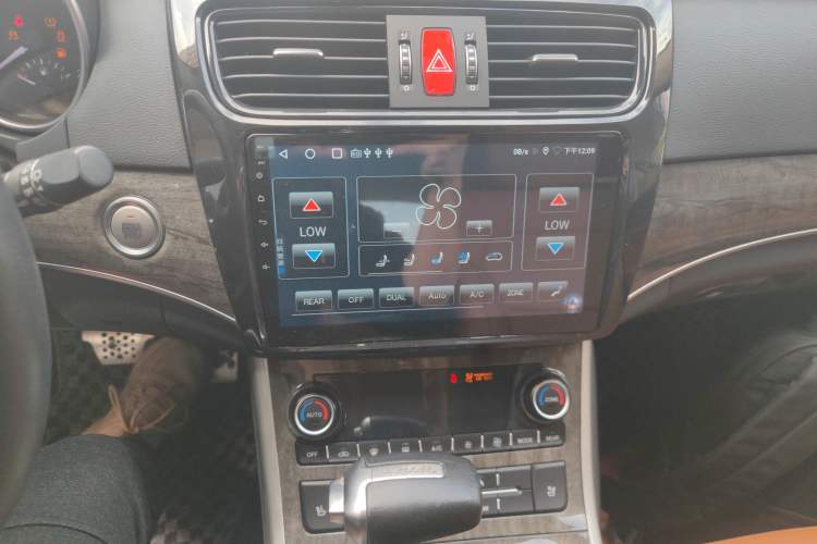 Used Haval H8 2015 2.0T Two-Wheel-Drive Elite Version