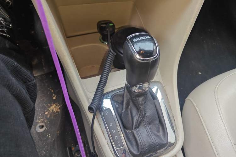 Used Skoda Rapid Spaceback 2014 1.6L Automatic Enjoyment Edition