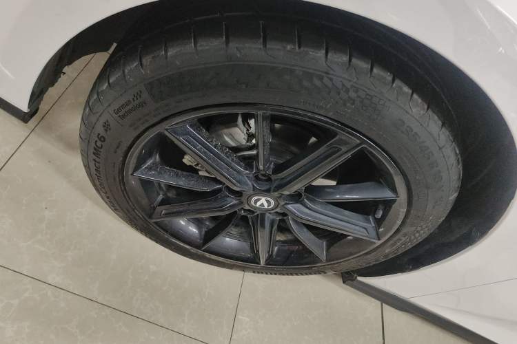 Used Changan UNI-V 2024 1.5T High-Energy Version