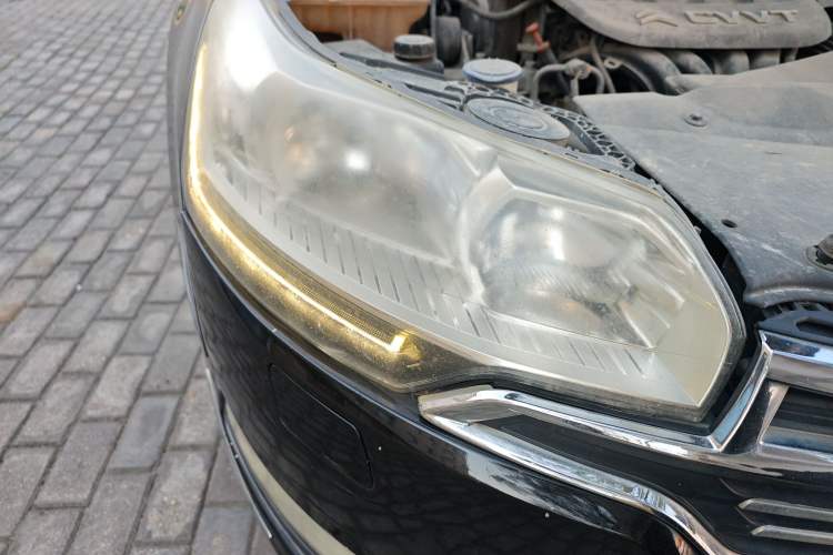 Used Citroen C5 2013 2.0L Automatic Luxury Model Right Front Headlight